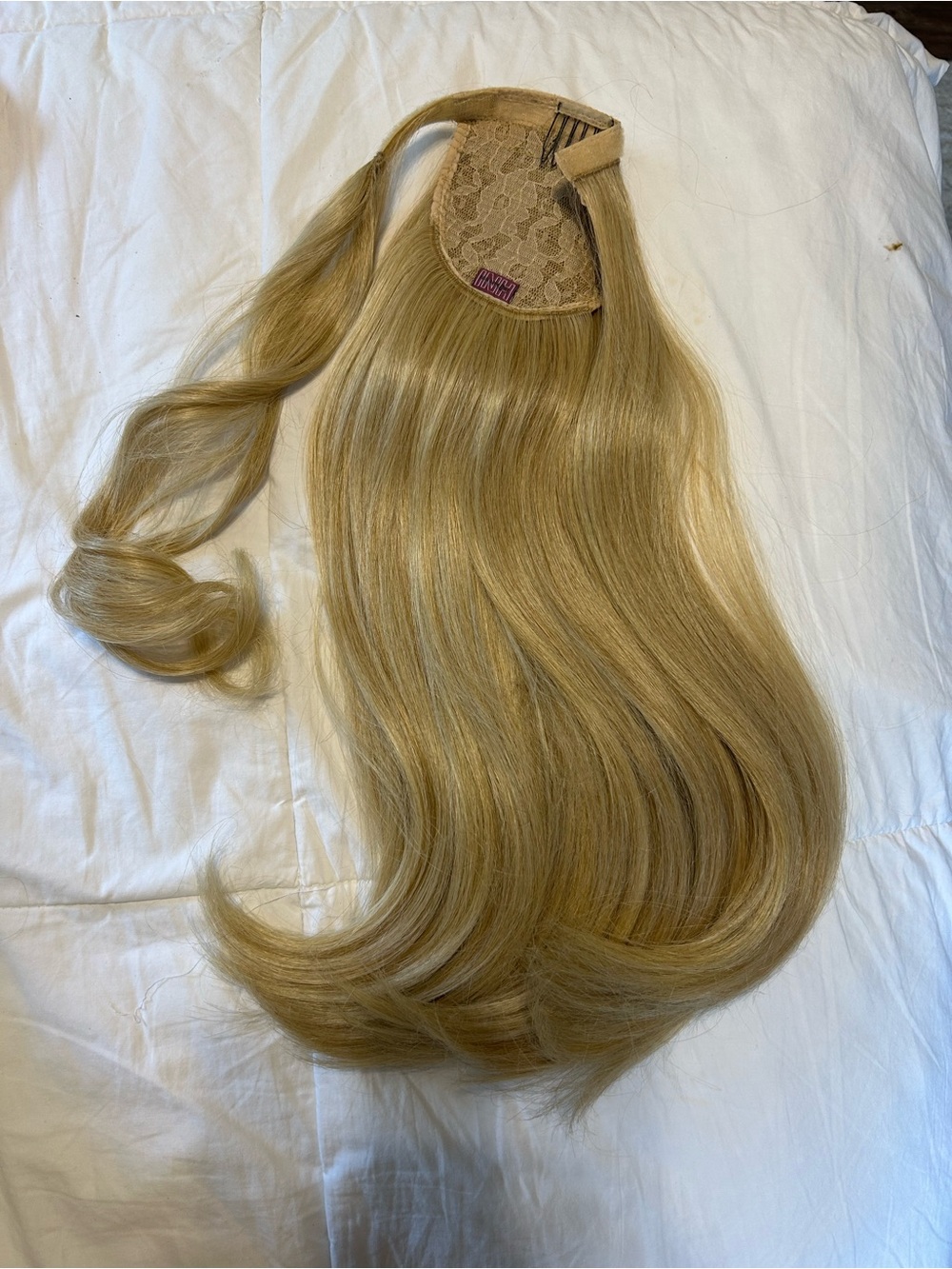 INH Ponytail Extension in Lola - Champagne Blonde 17 inches